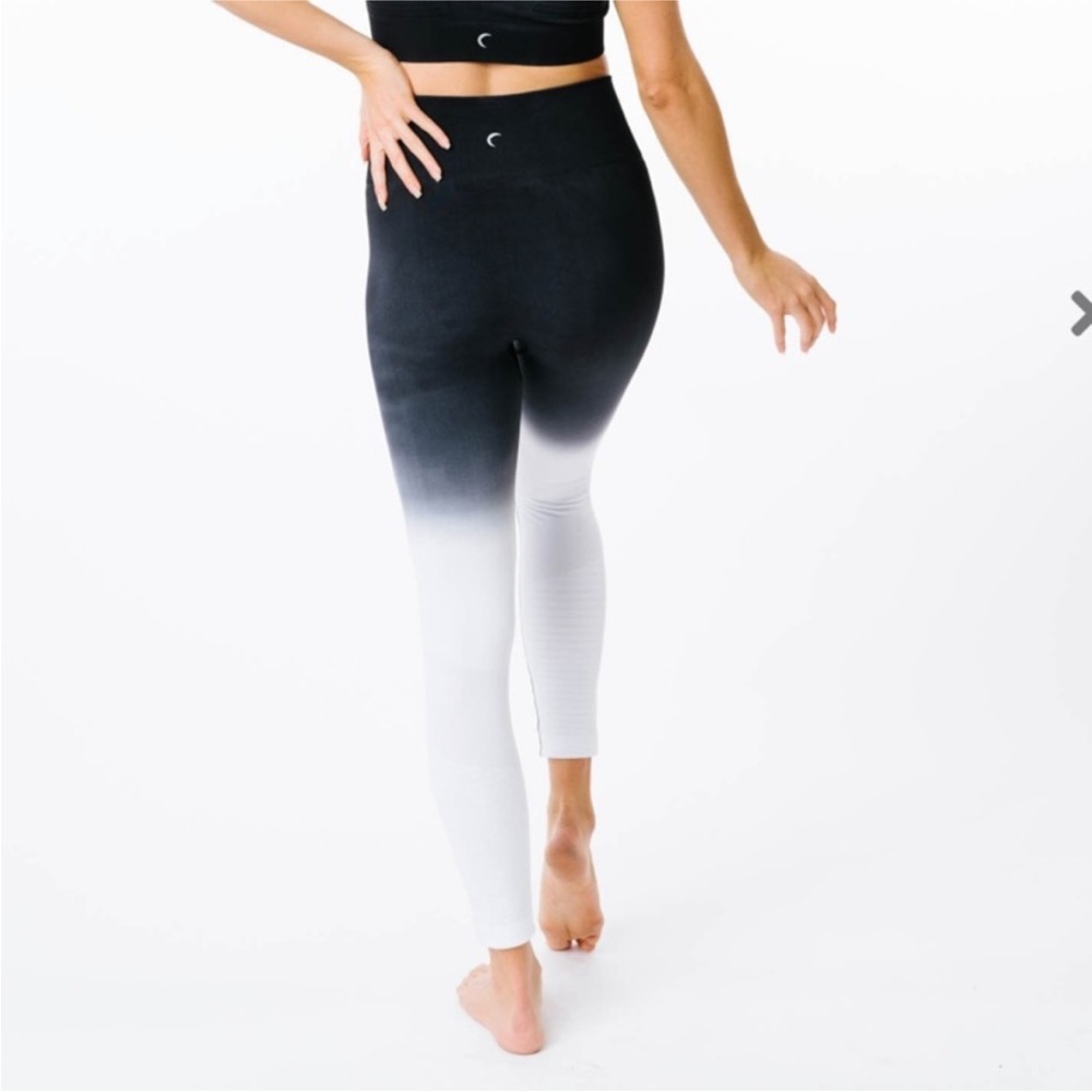 Zyia seamless Ombré  leggings black/ white/ grey